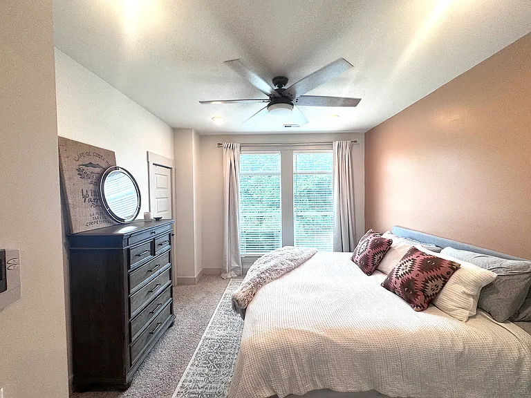 1122 Wesley Terrace Ave — Photo 15