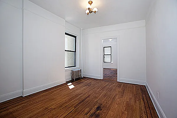 Sold by R New York | media 12