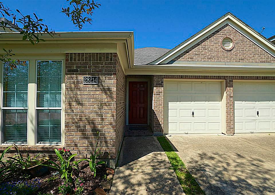 1st image of 28214 Slatestone Ln