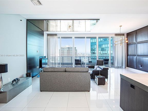 2nd image of 200 Biscayne Boulevard Way APT 5310
