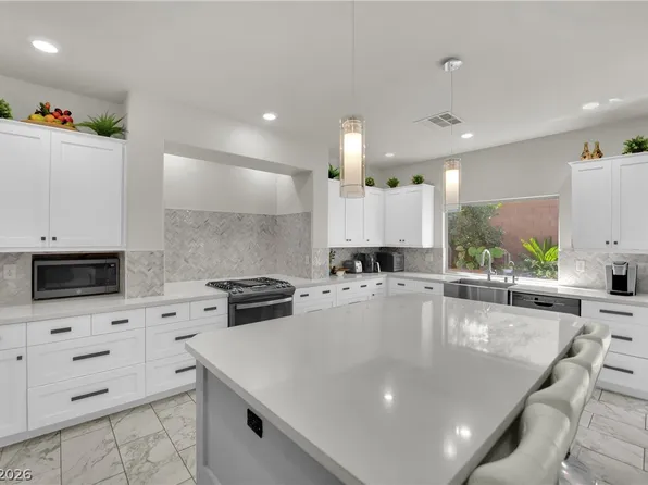 8373 Bartholomew Park Ct, Las Vegas, NV 89139