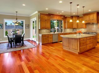 10538 NE 24th St, Bellevue, WA 98004