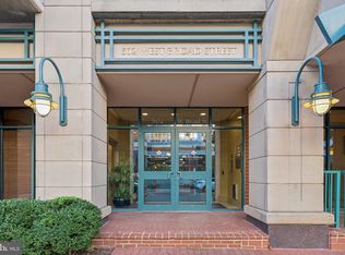 502 W Broad St APT 215, Falls Church, VA 22046