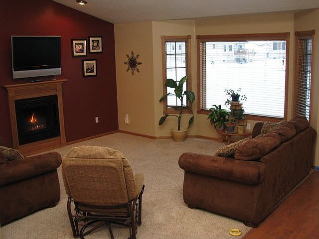 2nd image of 329 George Ln