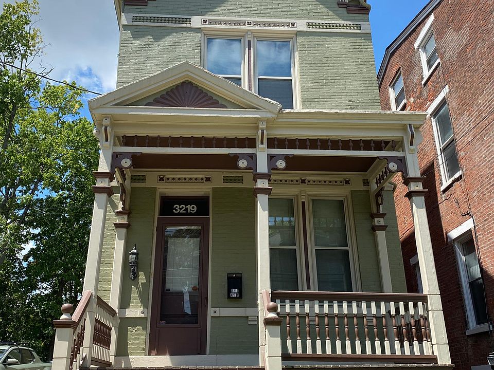 1st image of 3219 Bishop St Floor 2