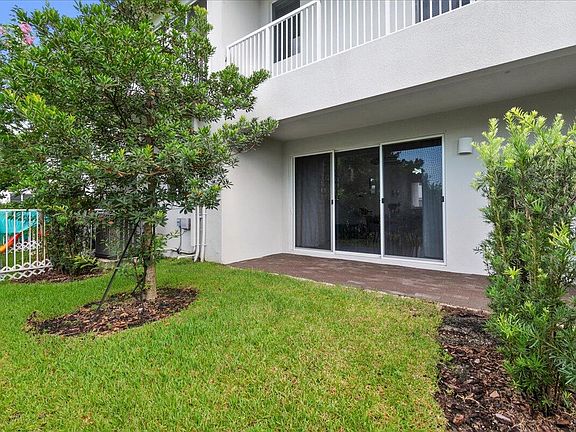 4th image of 840 Pioneer Way