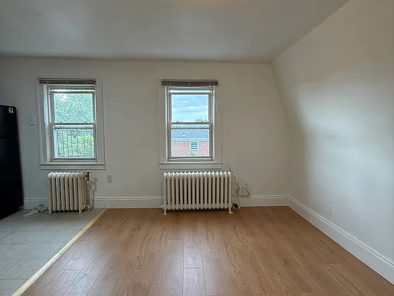 16219 Laburnum Ave #3 — Photo 7