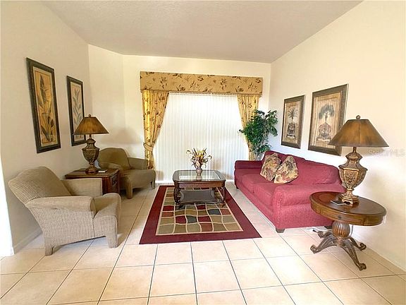 3rd image of 147 Blue Heron Ct