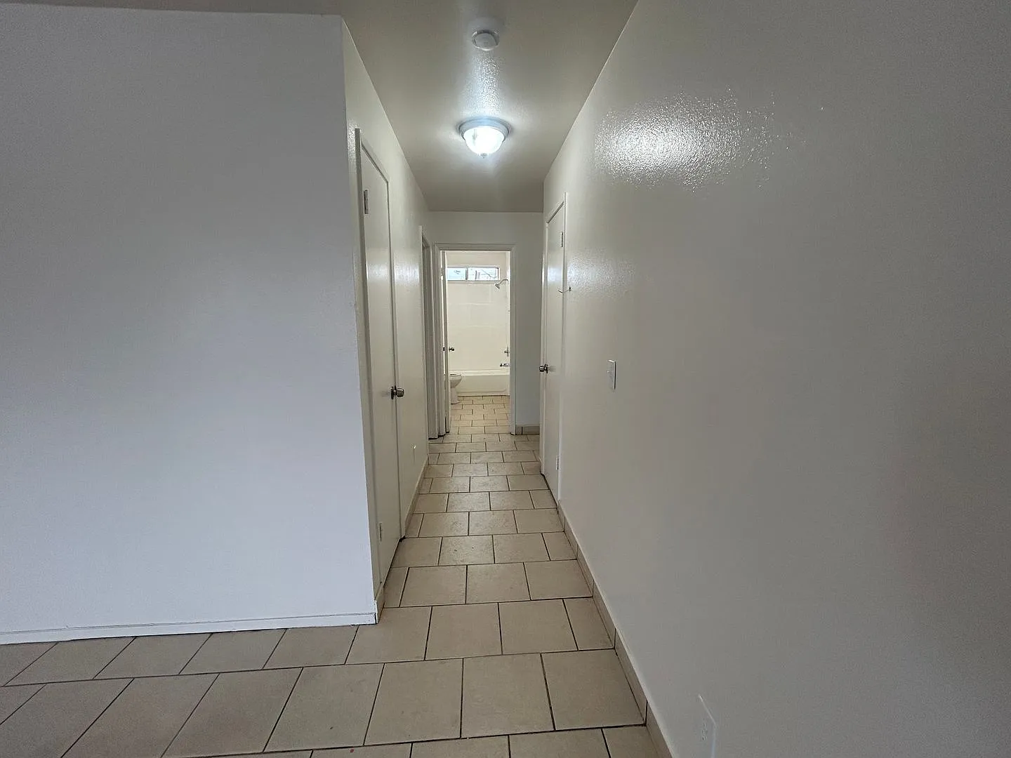 Santanna Apartments — Photo 4