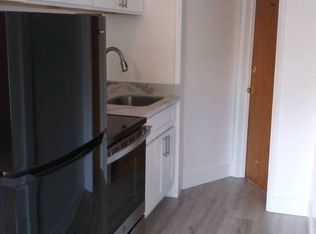 635 Macarthur Blvd #2, Oakland, CA 94610