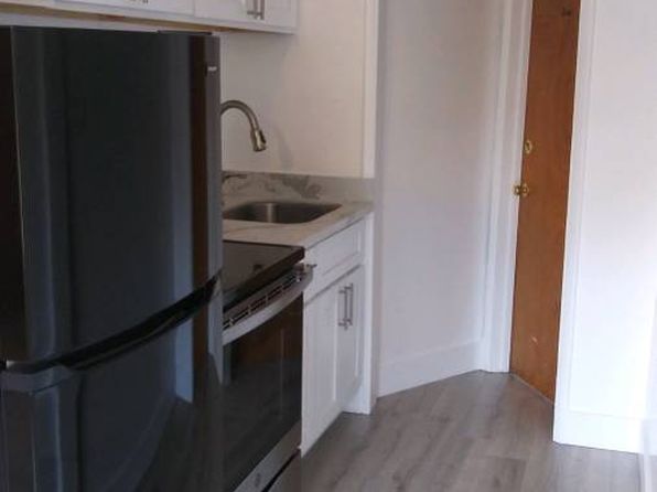 635 Macarthur Blvd #2