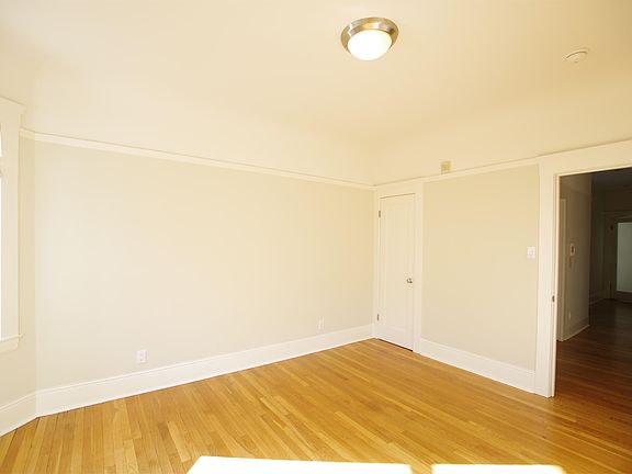 5th image of 1337 Page St APT 6