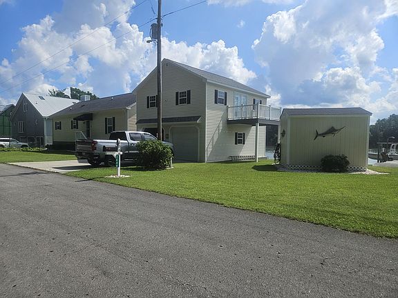 5th image of 1046 Sea Gate Dr
