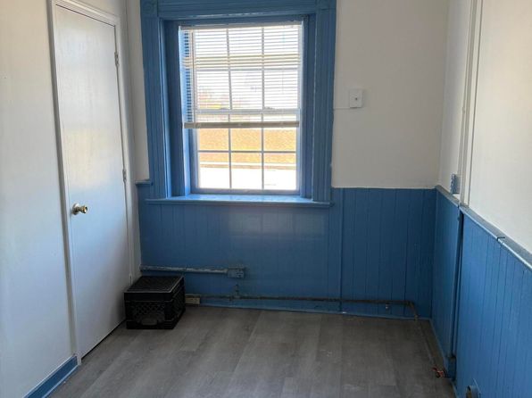 louisville-kentucky-73472682 picture