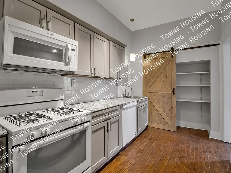 215 Allen St #1 — Photo 20