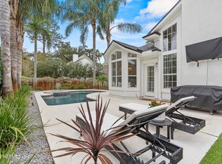 1820 Kings Ct, Jacksonville Beach, FL 32250