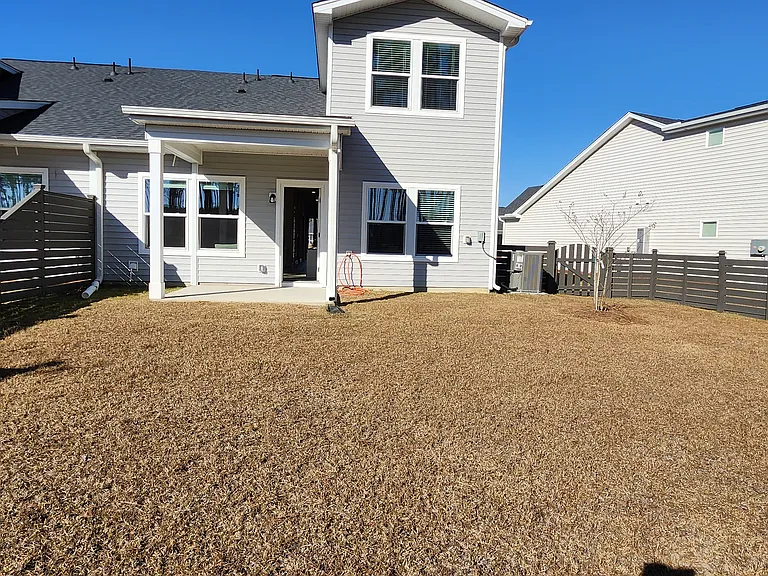 825 Descartes St — Photo 15