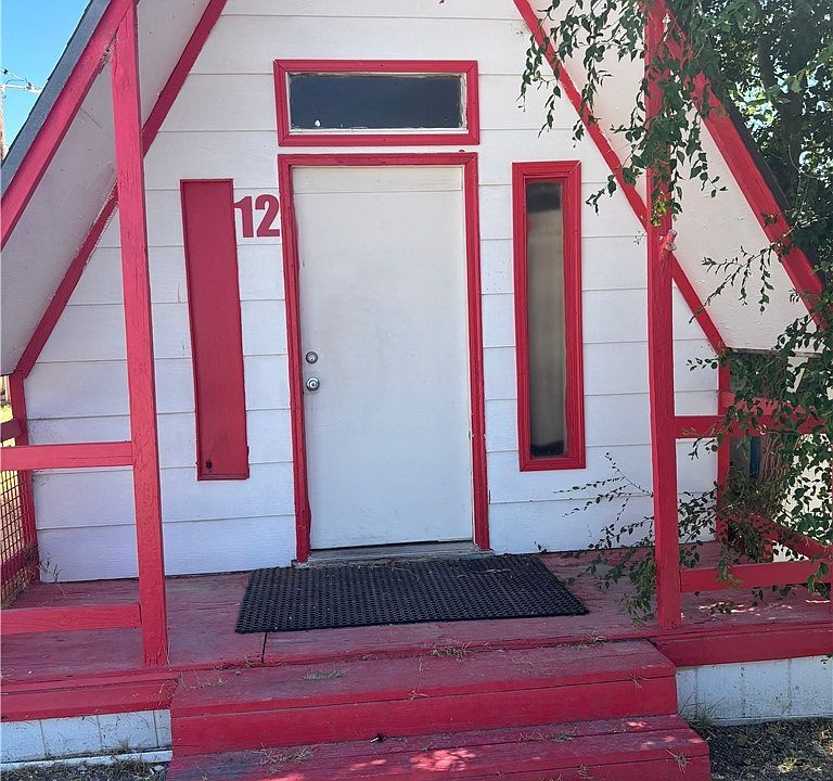 1st image of 921 1st St #12