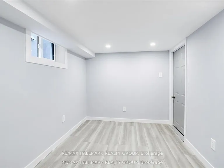 15 Marier Ave #B — Photo 11