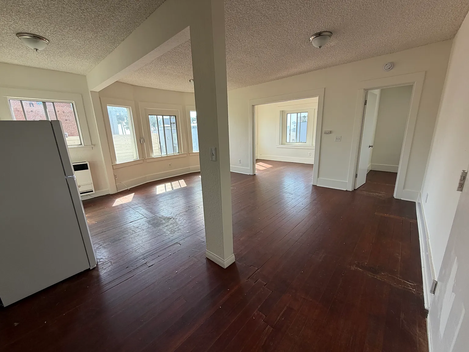 2 bed, 780 sqft, $3,595 — Photo 3