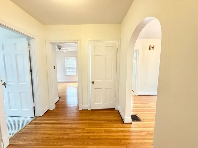 2414 Brighton Dr — Photo 10
