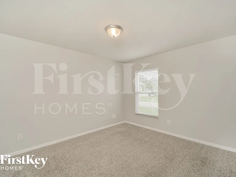 1229 SW 18th Ave — Photo 11