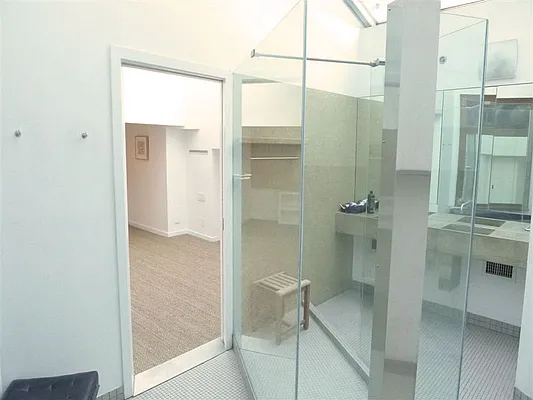 Rented by Sotheby's International Realty | media 16