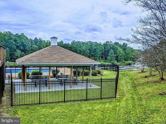 5th image of 13 Oak Haven Dr