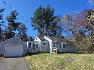 35 Thayer Rd, Higganum, CT 06441