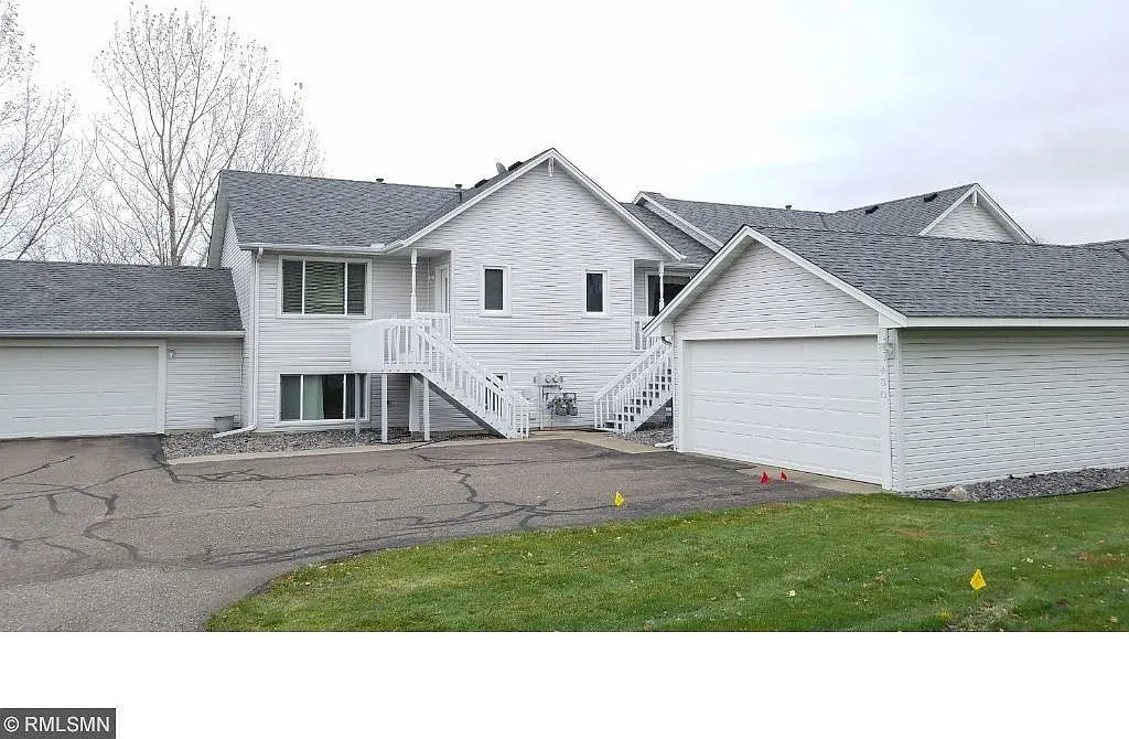 3 bed, 1504 sqft, $1,800 — Photo 1