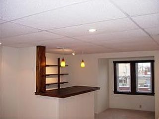2nd image of 912 N Plum St
