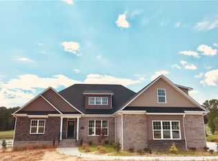 194 Summerlyn Dr, Mocksville, NC 27028