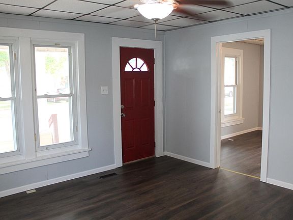 4th image of 2020 Herbert St