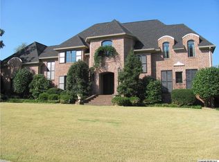 400 Saint Andrews Ln, Albertville, AL 35951