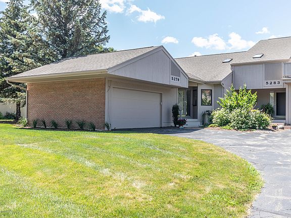 2nd image of 5279 E Hidden Lake Dr