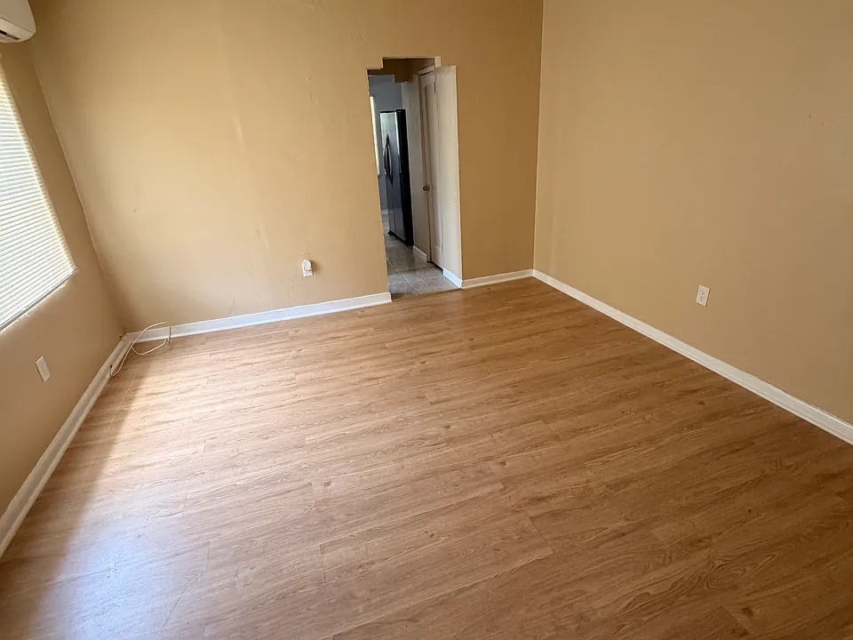 4628 NW 16th Ave