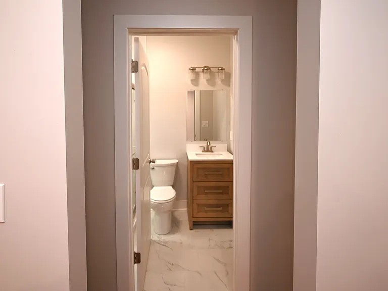 1630 W Thorndale Ave #1 — Photo 16