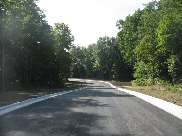 2265 Highlander Dr, Warsaw, IN 46580