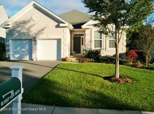 68 Golf View Dr, Little Egg Harbor, NJ