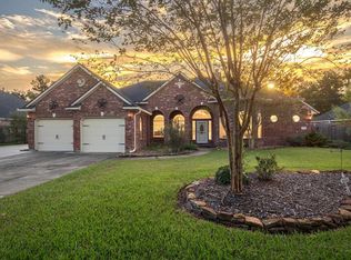32510 Riverwood Dr, Magnolia, TX 77354