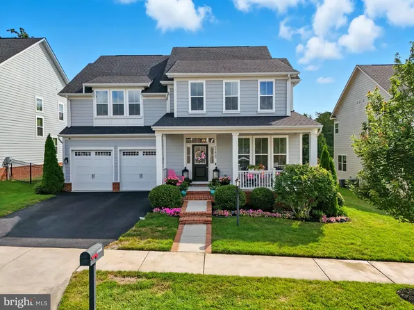 17433 Spring Cress Dr, Dumfries, VA 22026