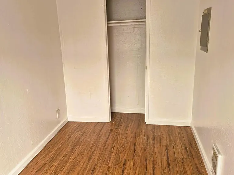 1811 27th Ave — Photo 3