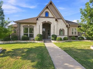 518 Stillwater Dr, Waxahachie, TX 75165