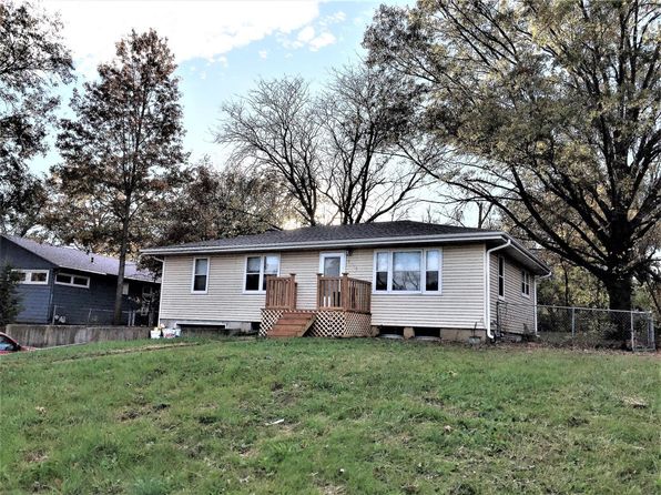 2137 Naismith Dr