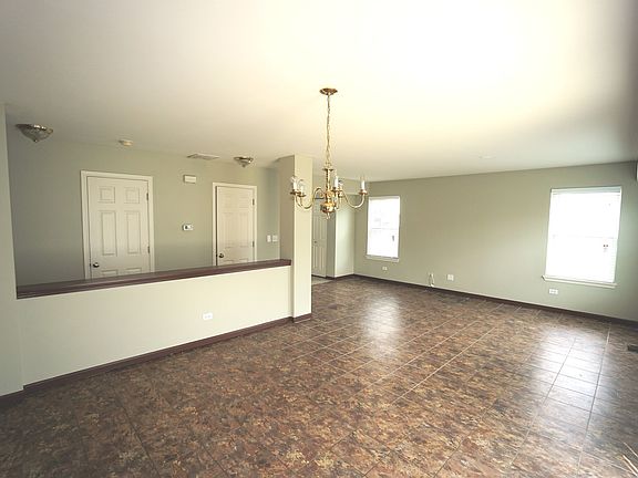 5th image of 3718 Sumac Dr #3718