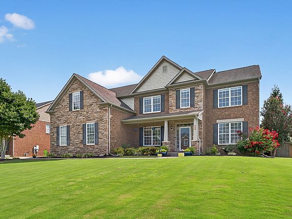 3rd image of 128 Rock Castle Dr