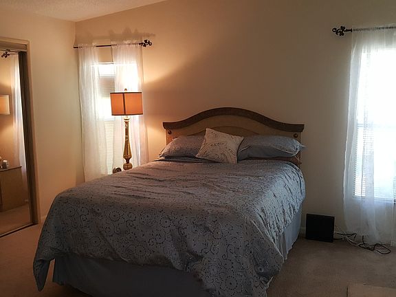5th image of 1276 La Paloma Dr