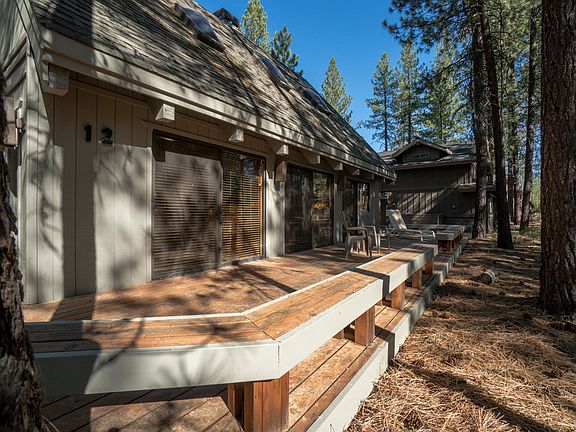4th image of 57485 Tumalo Ln