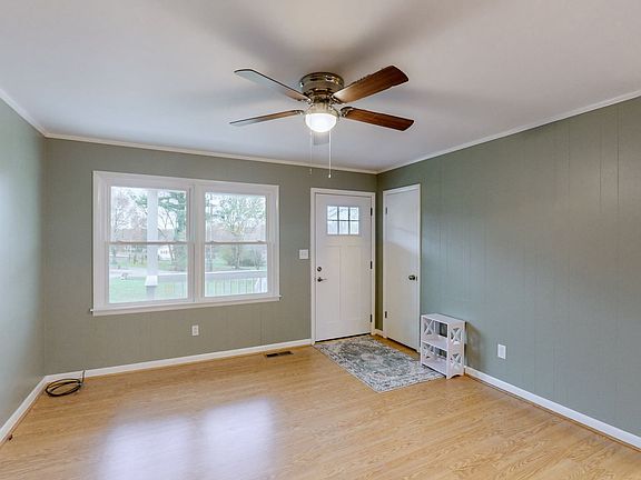 5th image of 67 Westwood Ct