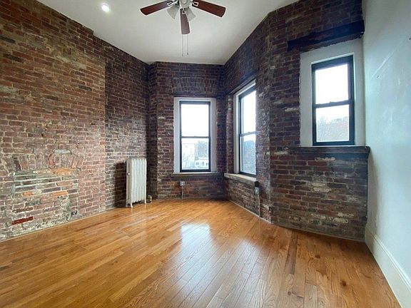 3rd image of 629 Sterling Pl #3B